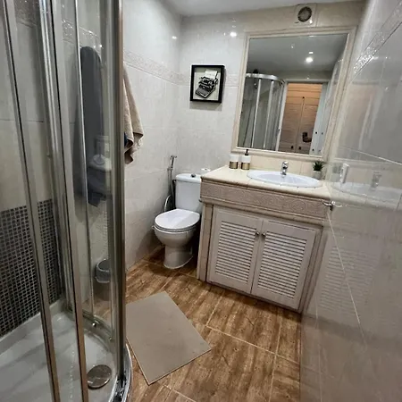 Carlos, Americas, Garden View Apartment