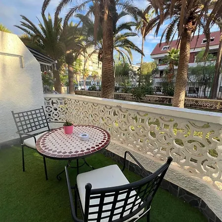 Carlos, Americas, Garden View Apartment